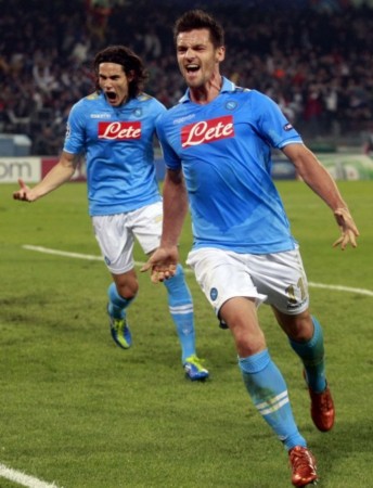 的严密防守 的严密防守